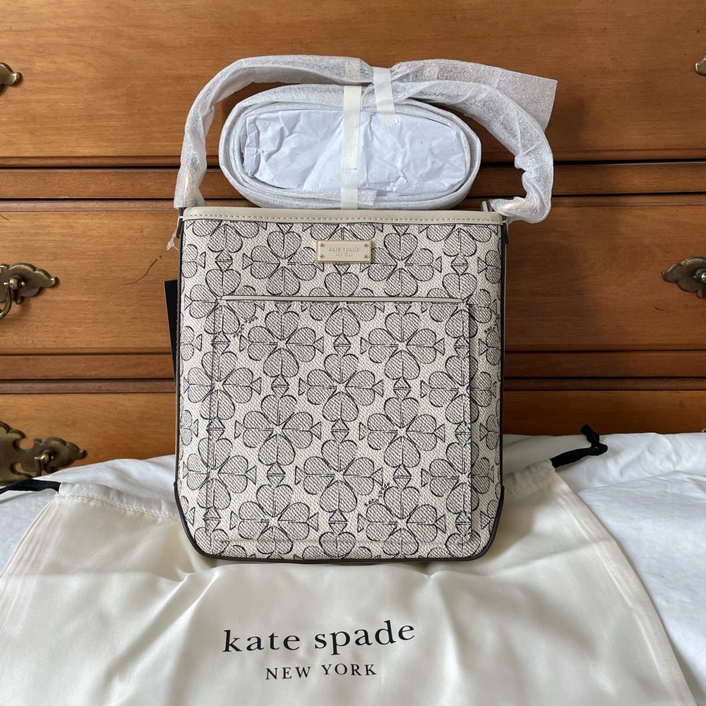NWT | Kate Spade New York Spade Flower Crossbody - Neutral
